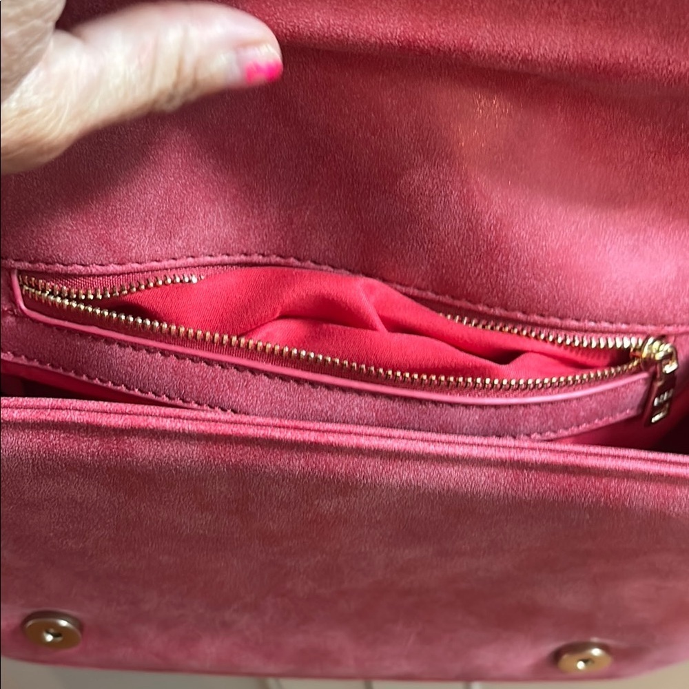 NWT $168 BCBG Paris Cardinal Quilted Shoulder Bag - Picture 11 of 12